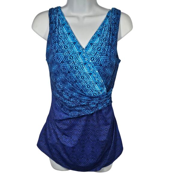 Lands' End Women's SlenderSuit V-Neck Skirted One Piece Swimsuit Size 12P - Picture 1 of 9